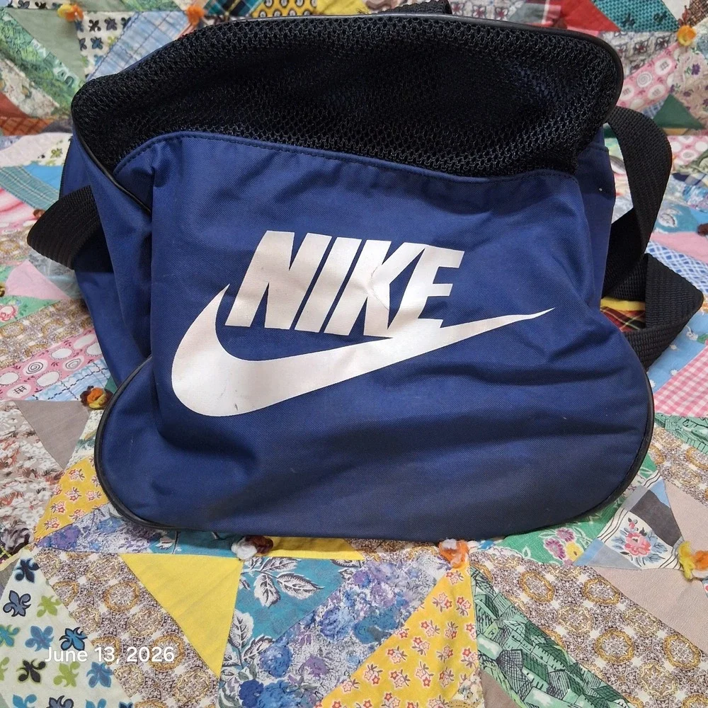 Vintage Nike Blue Yellow Swoosh Gym Duffle Bag Large 1 Pocket
